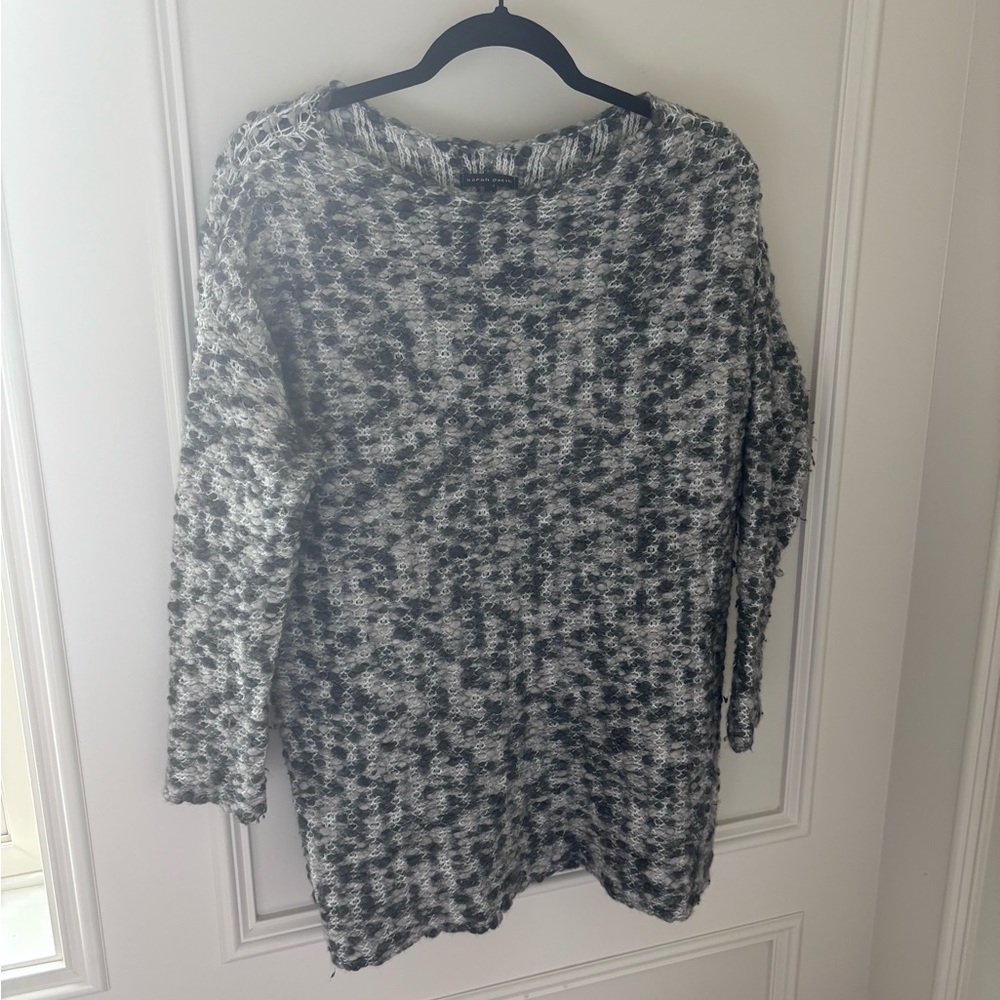 Sarah Pacini Gray and White Textured Sweater